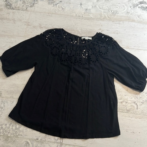 Loft Eyelet Yoke Swing T Top Size Medium NWT - Picture 5 of 8